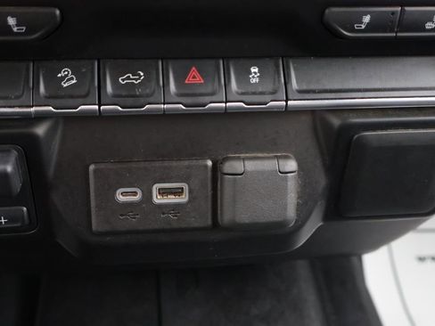 Used 2022 Chevrolet Silverado 2500 LT w/ Convenience Package image 29