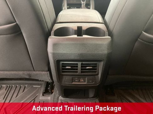 Used 2025 Chevrolet Colorado LT w/ LT Convenience Package AWD/4WD image 17
