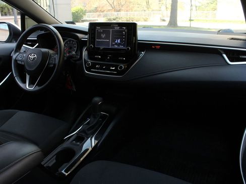 Used 2022 Toyota Corolla SE FWD image 24