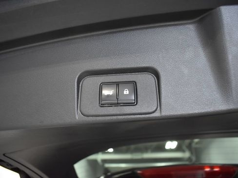 Certified 2023 Nissan Rogue SL AWD/4WD image 34