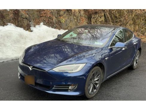 Used 2018 Tesla Model S 75D image 1