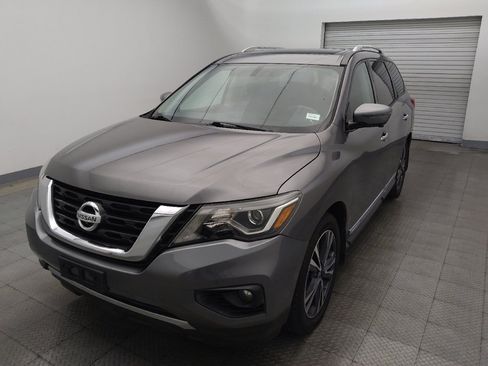 Used 2017 Nissan Pathfinder Platinum w/ Cargo Package FWD image 15