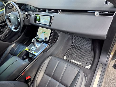 Used 2020 Land Rover Range Rover Evoque R-Dynamic S AWD/4WD image 27