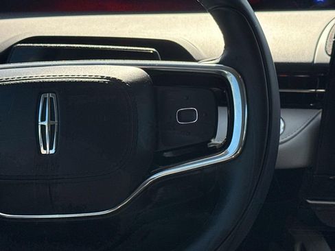 Used 2024 Lincoln Nautilus Reserve w/ Equipment Group 202A image 15