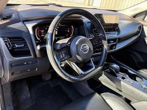 Used 2021 Nissan Rogue Platinum AWD/4WD image 14