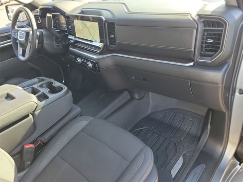 Used 2026 GMC Sierra 1500 Elevation image 28