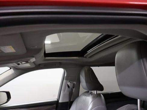 Used 2022 Toyota Highlander Limited FWD image 13