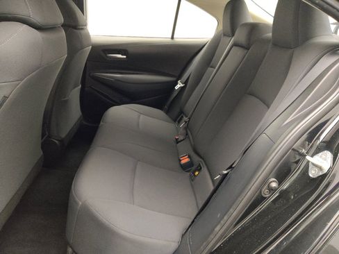 Used 2021 Toyota Corolla LE FWD image 18