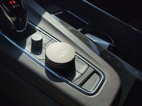 Certified 2023 Cadillac Escalade ESV Sport Platinum image 24