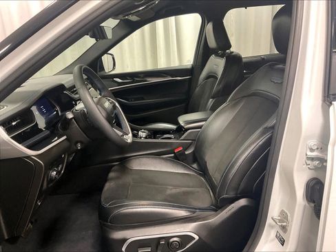 Used 2023 Jeep Grand Cherokee Trailhawk w/ Advanced Protech Group II image 10