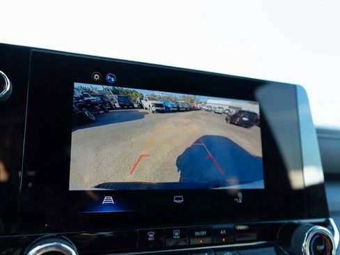 Used 2025 Chevrolet Colorado W/T image 23