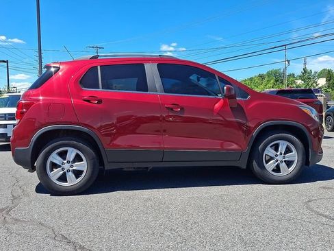 Certified 2019 Chevrolet Trax LT FWD image 7