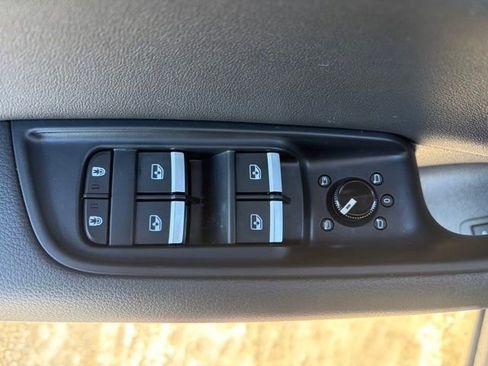 Used 2021 Audi Q8 Premium w/ Black Optic Package image 17