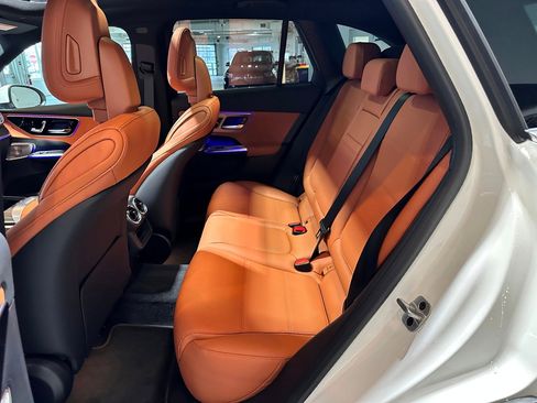 New 2026 Mercedes-Benz GLC 300 4MATIC image 14