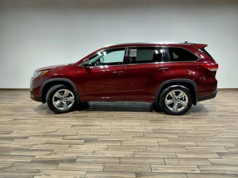 Used 2019 Toyota Highlander Limited AWD/4WD image 24