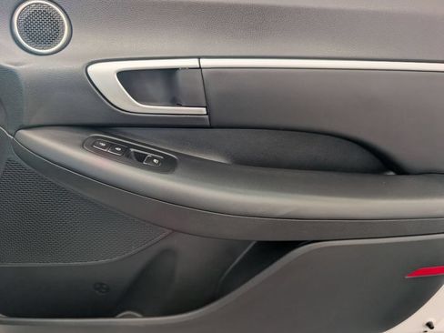 Used 2025 Hyundai Sonata SEL FWD image 27