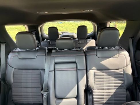 New 2026 Ford Explorer ST-Line w/ ST-Line Street Pack AWD/4WD image 32