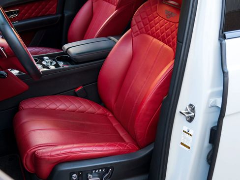 Used 2020 Bentley Bentayga Speed image 37