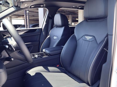 New 2026 Bentley Bentayga Extended Wheelbase AWD/4WD image 5