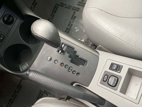 Used 2009 Toyota RAV4 Limited image 18