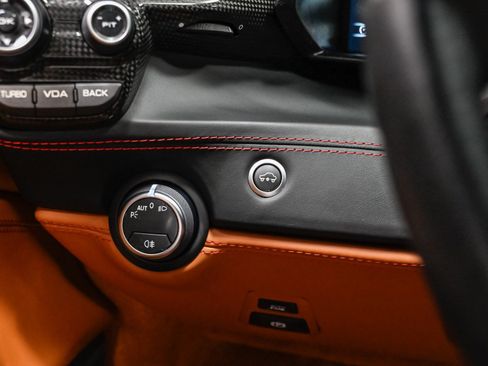 Used 2018 Ferrari 488 GTB RWD image 38