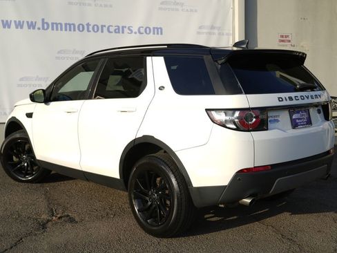 Used 2019 Land Rover Discovery Sport SE AWD/4WD image 4