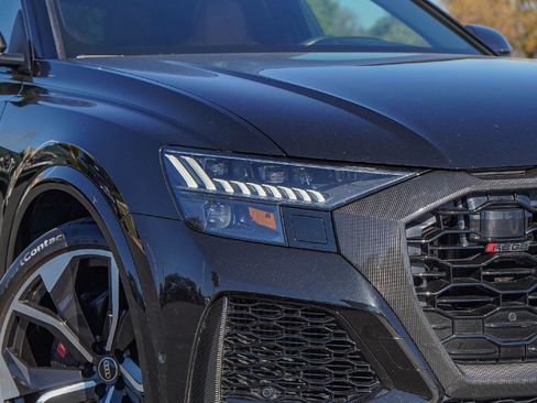 Certified 2023 Audi RS Q8 w/ Black Optic Package image 3
