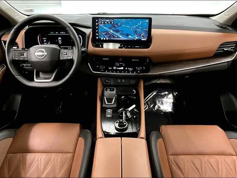 Used 2025 Nissan Rogue Platinum AWD/4WD image 18