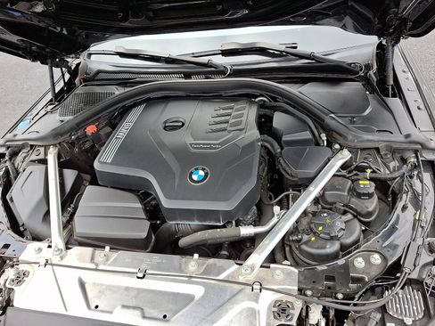 Used 2022 BMW 430i xDrive Convertible w/ Convenience Package image 29