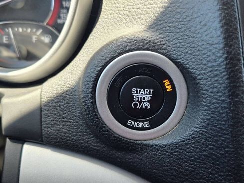Used 2014 Dodge Journey SXT FWD image 19
