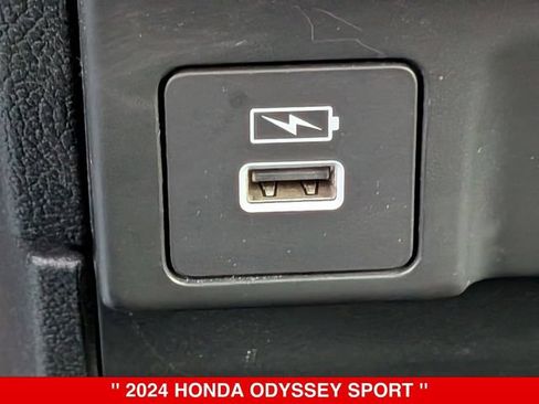 Used 2024 Honda Odyssey Sport image 25