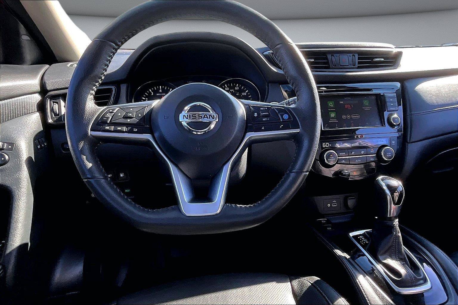 Used 2020 Nissan Rogue SL w/ Premium Package AWD/4WD image 9