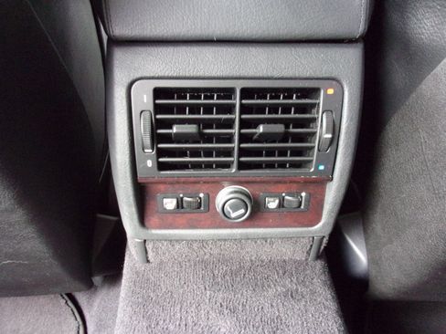 Used 2001 BMW 740iL image 12