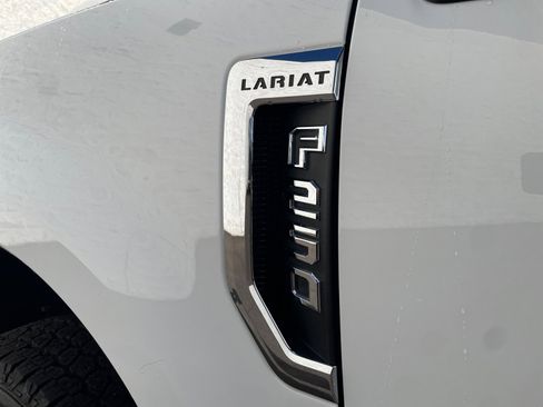 Used 2022 Ford F250 Lariat w/ Lariat Ultimate Package image 22