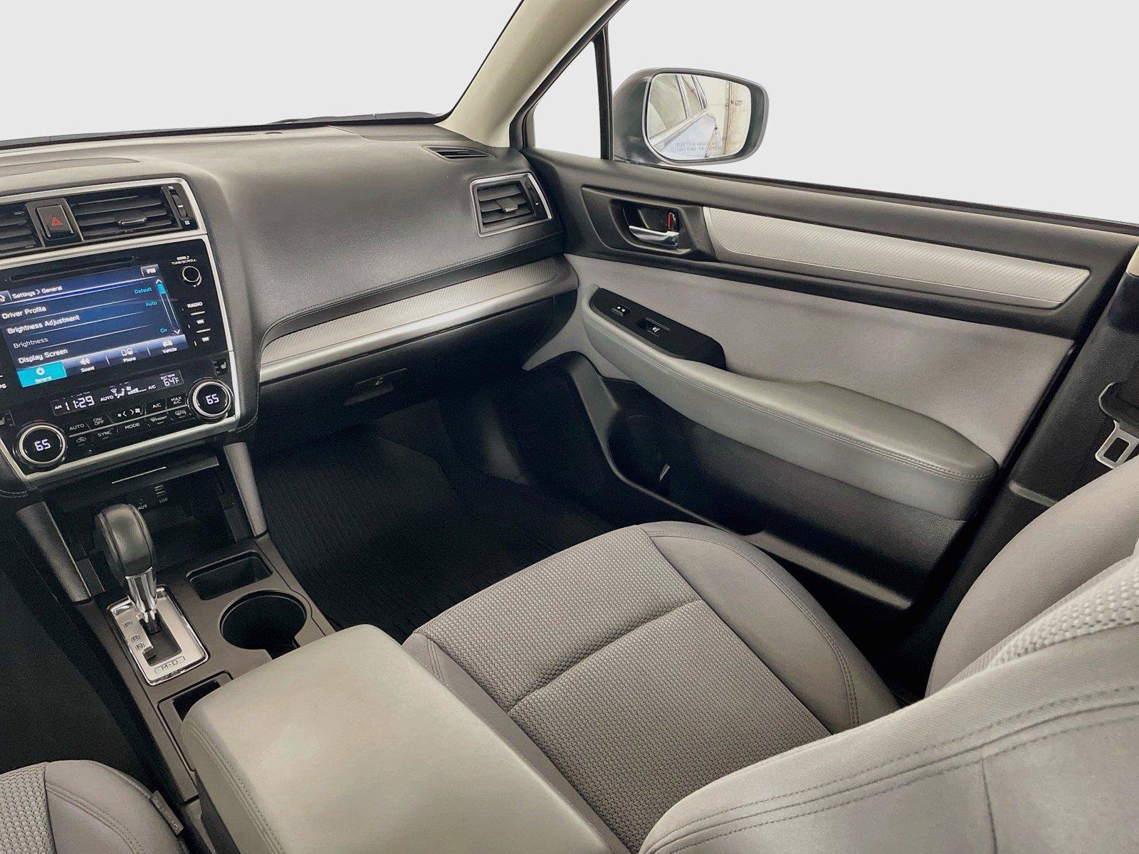 Used 2018 Subaru Outback 2.5i Premium AWD/4WD image 24