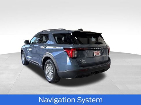 New 2026 Ford Explorer Active RWD image 3