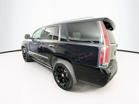 Used 2020 Cadillac Escalade Premium Luxury AWD/4WD image 5