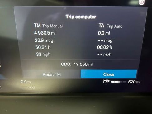 Used 2025 Volvo XC90 B5 Plus AWD/4WD image 17