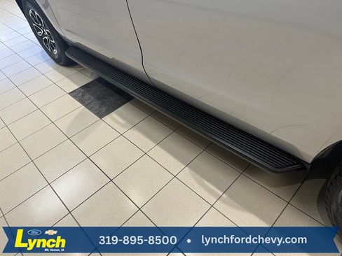 Used 2024 Ford Expedition Max XLT AWD/4WD image 34
