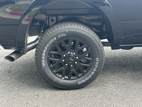 New 2026 RAM 2500 Limited AWD/4WD image 17