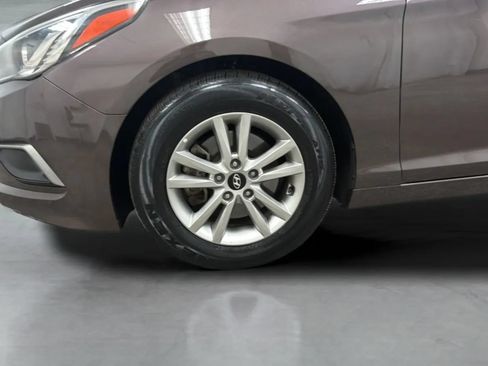 Used 2016 Hyundai Sonata SE FWD image 28