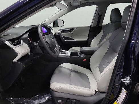 Certified 2023 Toyota RAV4 XLE Premium image 14