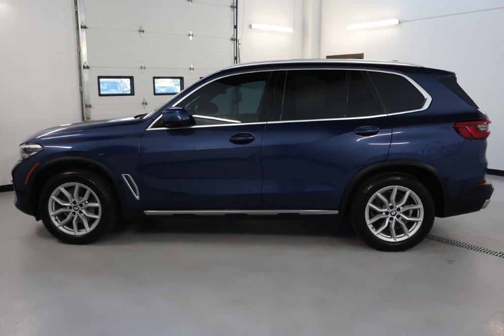 Used 2020 BMW X5 xDrive40i w/ Convenience Package AWD/4WD image 4