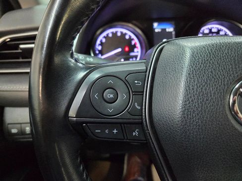 Used 2021 Toyota Camry SE image 28