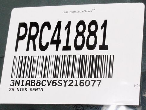 Used 2025 Nissan Sentra SV FWD image 32