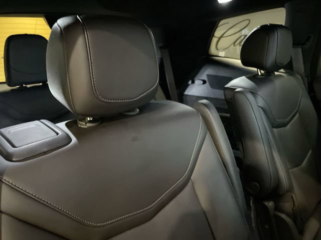 Used 2024 Cadillac XT6 Premium Luxury w/ Technology Package FWD image 22