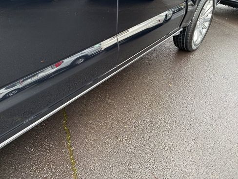 Used 2023 Ford F150 Limited image 36