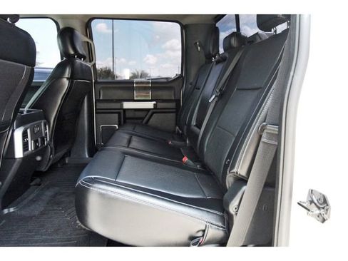 Used 2019 Ford F250 Lariat w/ Lariat Ultimate Package AWD/4WD image 12