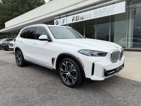 Used 2026 BMW X5 xDrive40i w/ Climate Comfort Package AWD/4WD image 2
