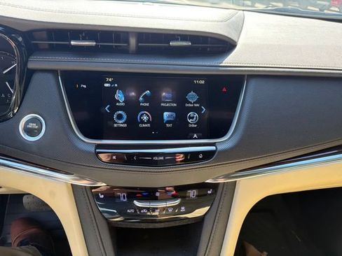 Used 2019 Cadillac XT5 Luxury w/ LPO, Radiant Package FWD image 15